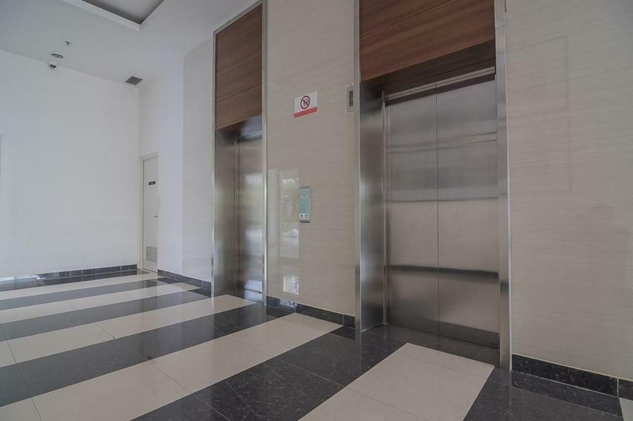 Reddoorz Apartment @ Sentul Tower Bogor Exterior photo